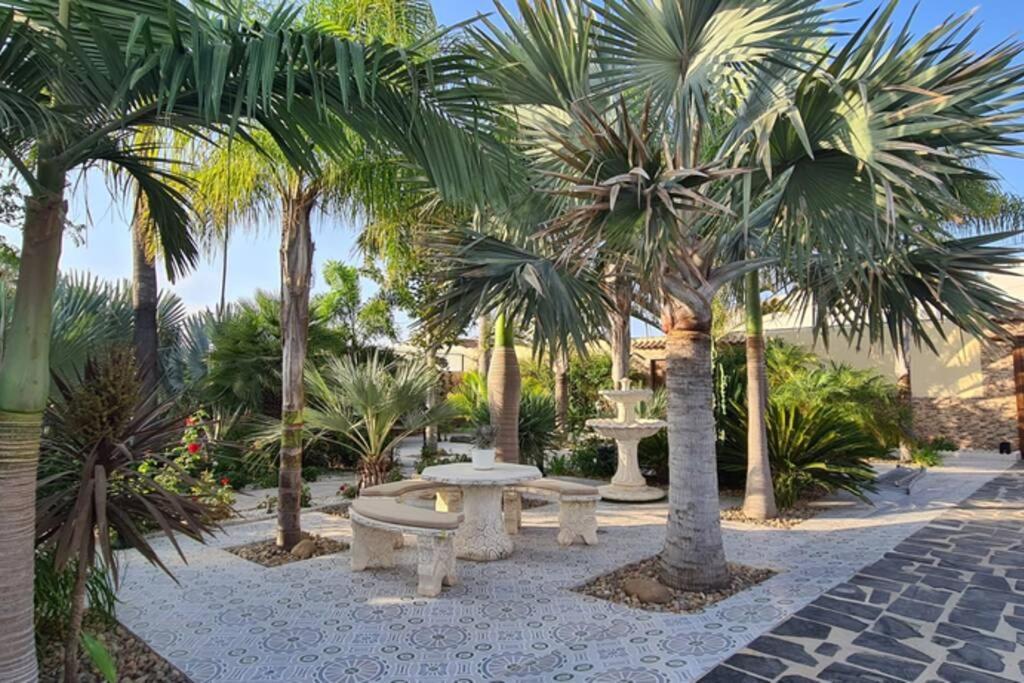 Tropical Paradise In Willa
