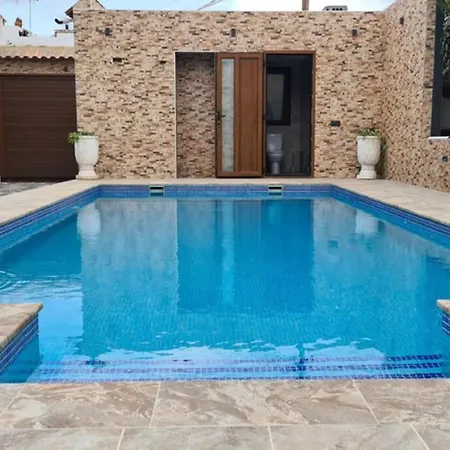 Tropical Paradise Villa In Torrevieja Exterior photo