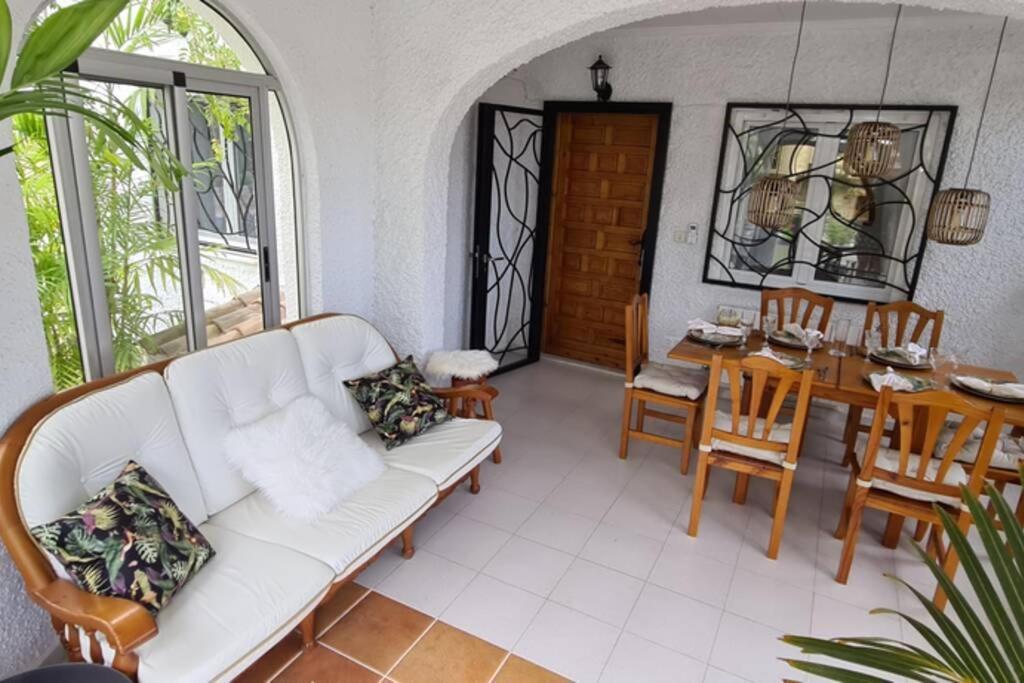 Tropical Paradise In Villa *