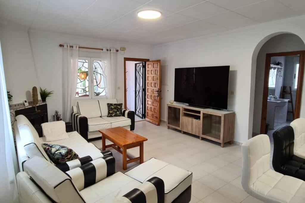 Tropical Paradise In Torrevieja
